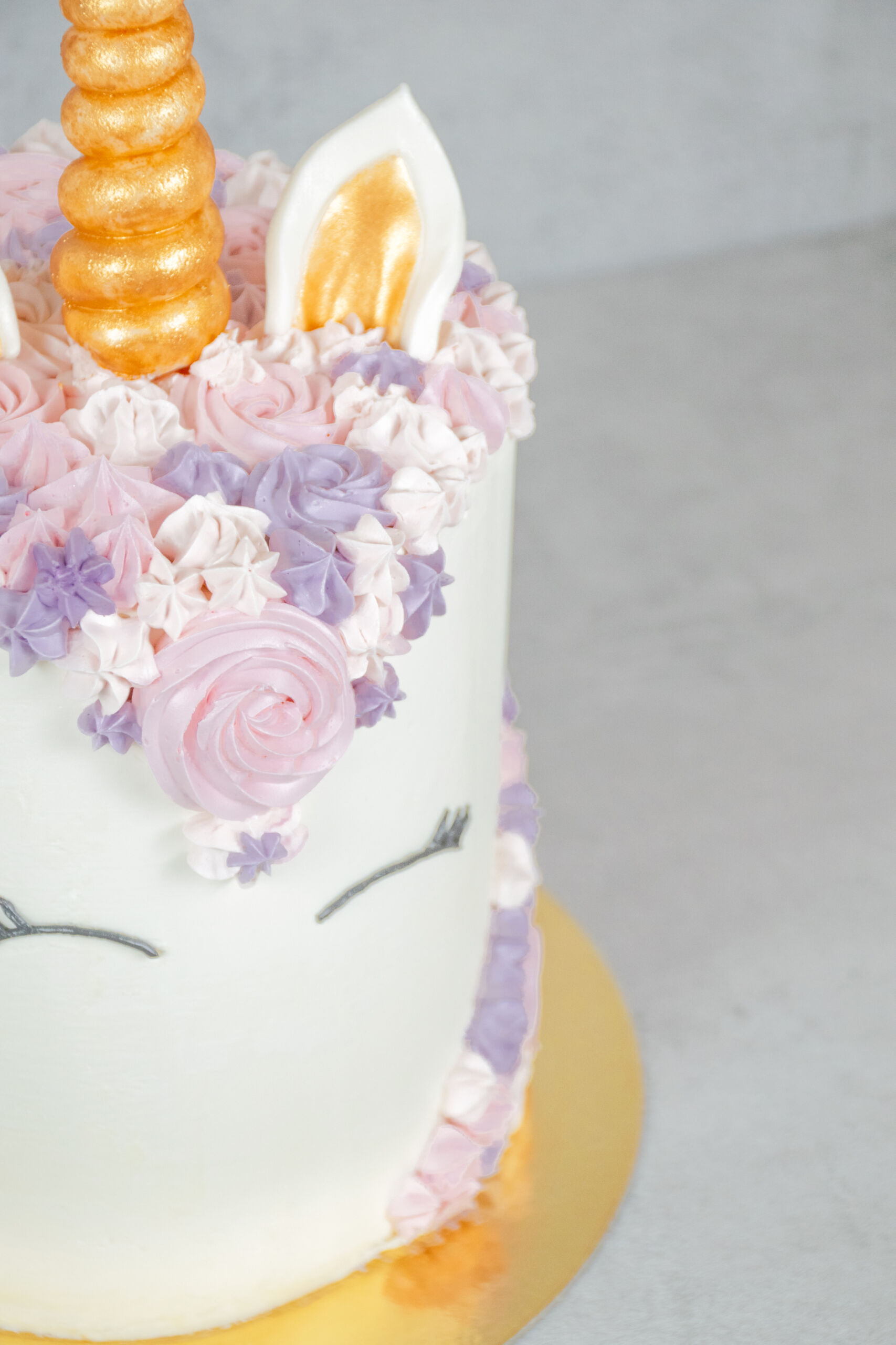 gâteau licorne personnalisé anniversaire